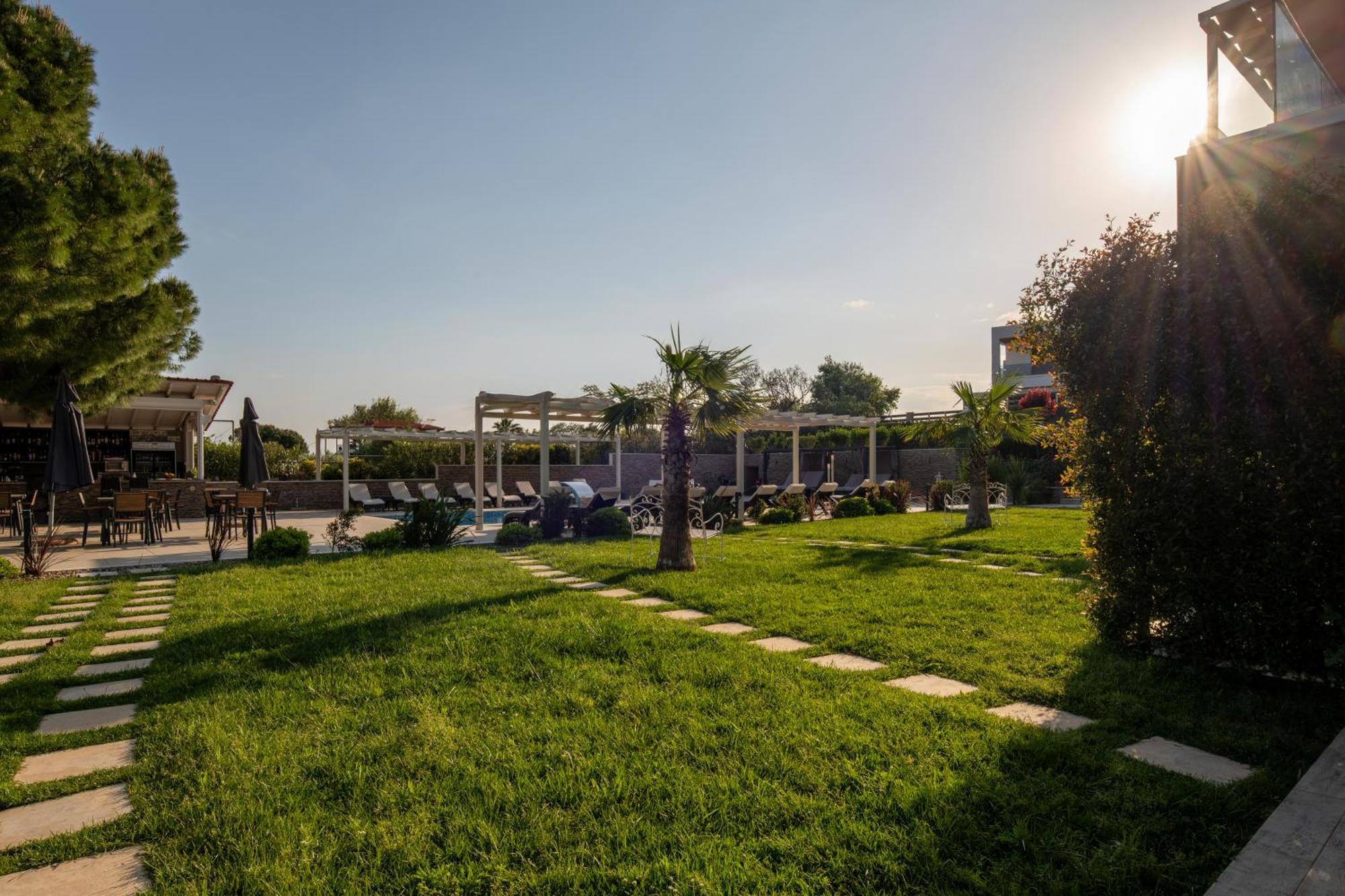 Villa Sara Nikiti  Exterior foto